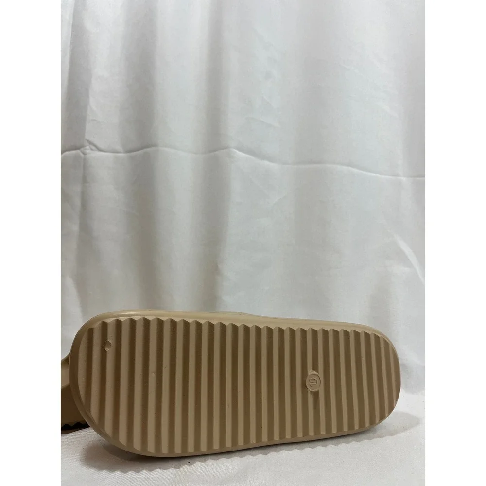 Goodfellow & Co Mens Slide Sandals Tan Beige Foam Comfort Pool Shoes Size 10 NEW